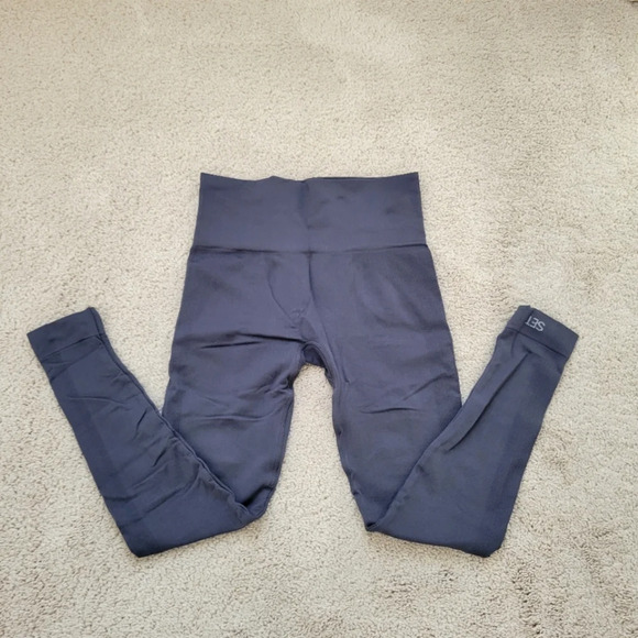 SET Active Pants - SET active sculptflex leggings size small